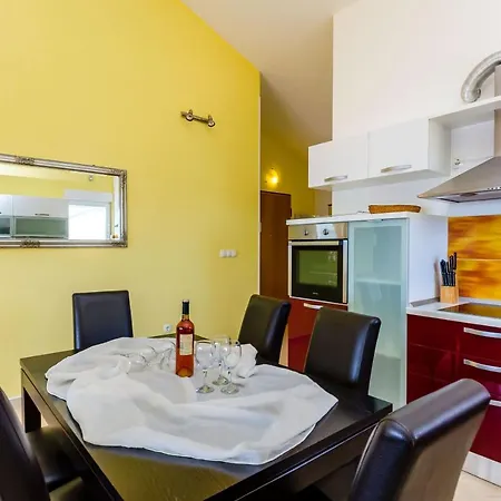 Apartment Melita *