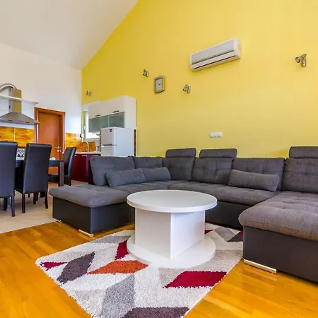 Apartment Melita *