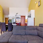 Apartment Melita *