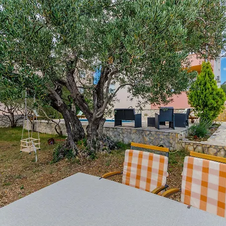 Melita Daire Trogir