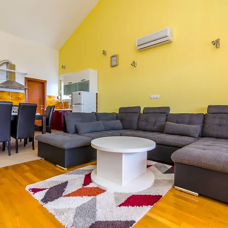 Melita Apartamento *